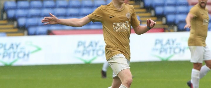 Scholars beat Hammers